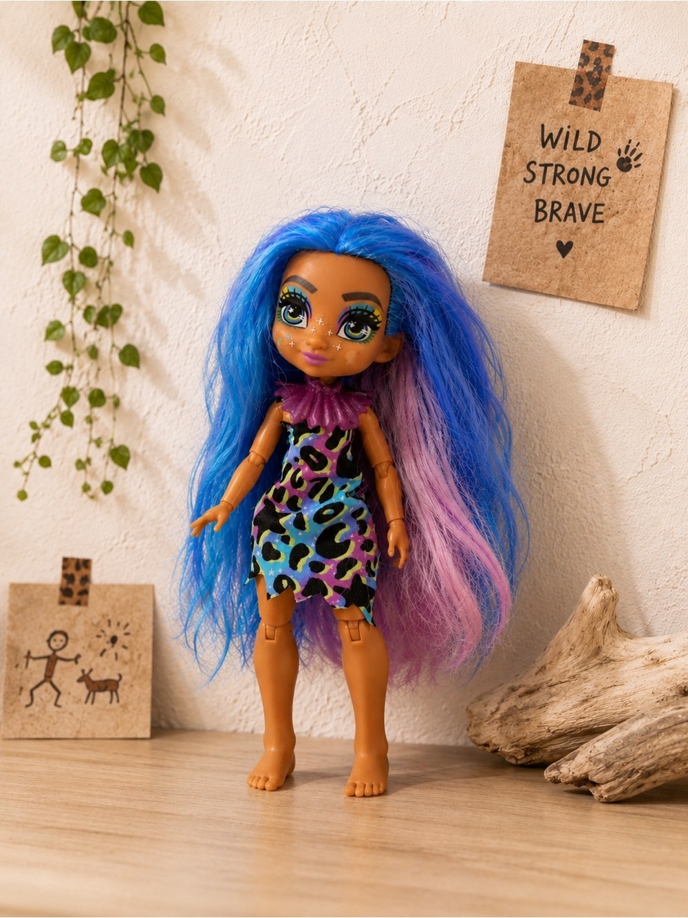 MATTEL Cave Club Doll Blue Hair Original Outfit Collectible Toy